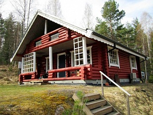 Красивый бревенчатый дом на берегу озера Syysjärvi недалеко от города Mikkeli - 38077