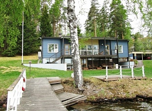 Двухэтажный дом на берегу озера в Lahti (Hollola) - код 20854