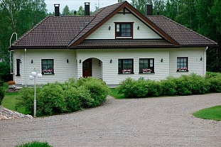 Элитный двухэтажный дом на берегу озера Vuorijärvi в городе Mäntyharju, Восточная Финляндия - код 41086