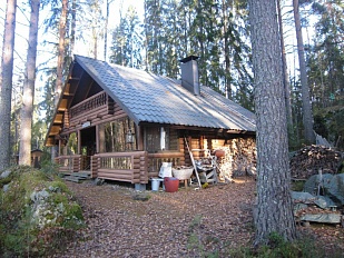 Бревенчатая дача на берегу озера Ylänne в Mikkeli - код 46439
