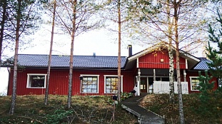 Просторный дом с роскошным видом на озеро Pien-Salajärvi - код 45452