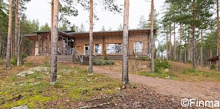 Просторная дача Honka  на берегу озера Saimaa - код 24443