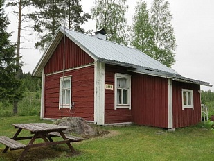 Дача рядом с озером Jukajärvi с большим участком - код 45144